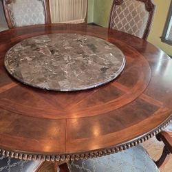 Round Extendable Dining Room Table Set
