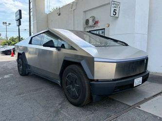 2025 Tesla Cybertruck
