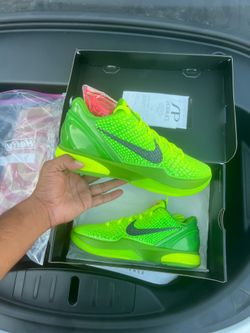 2020 Nike x Kobe 6 “Grinch” size 8.5