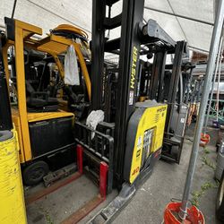 Hyster Electric Forklift ! 