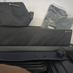 2023 Lincoln Nautilus Floor Mats & Cargo Equipment 