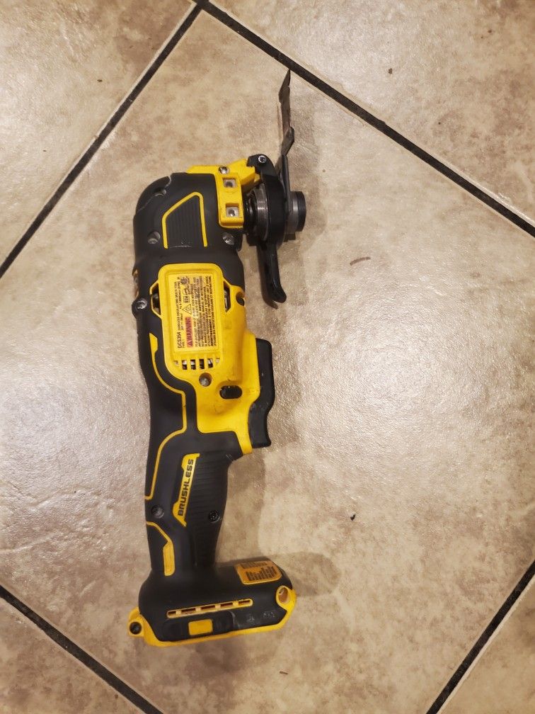 DeWalt 20V MAX ATOMIC Cordless Oscillating Multi-Tool Tool Only
