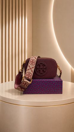 Woman’s purse