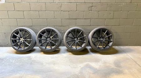 Niche 20 inch rims 255|30ZR20 & 275/30ZR20