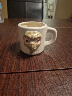 Vintage 1982 E. T. Coffee Mug