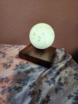 Magnetic Levitating Moon Lunar Lamp