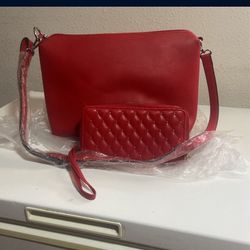 Bolsa Y Wallet Barata. La Bolsa Solo Estaba Guardada. Barat