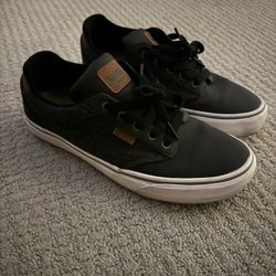 VANS SIZE 8