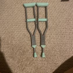 Doll Crutches 