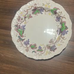 Wedgwood Fine Porcelain China. Jefferson Vine Made In England 