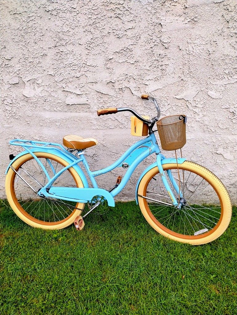 Women's Huffy Nel Lusso 26" Beach Cruiser Nike Bicicleta Basket
