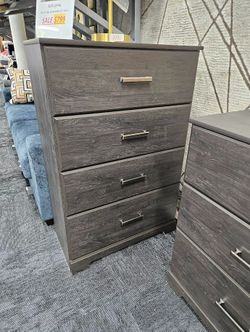 New Ashley belachime 4 drawer chest special