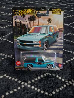 Diecast BLVD Premium 1995 Chevrolet Tahoe