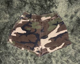 Forever 21 Army Print Shorts - Small  (USED)