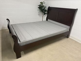 Queen Sleigh Bed