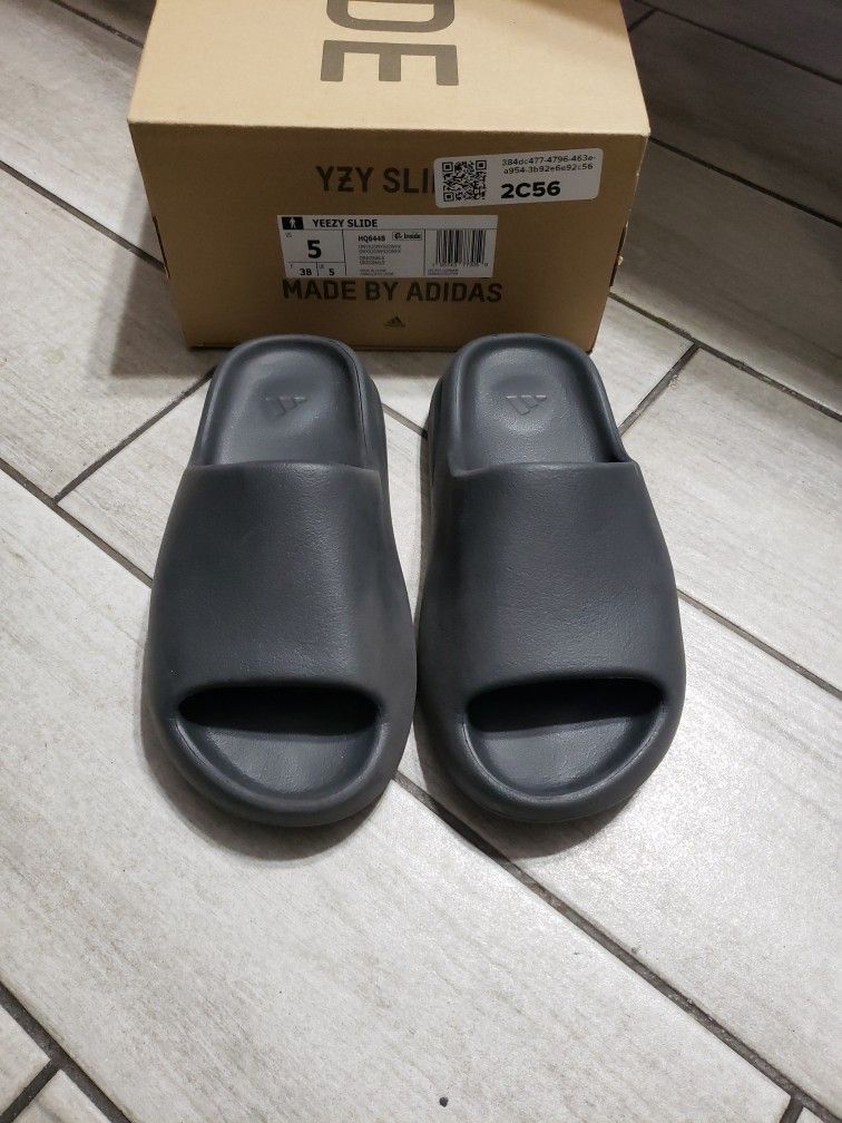 Yeezys youth size 5