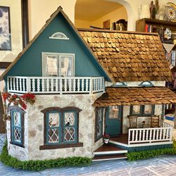Vintage Magnolia Doll House