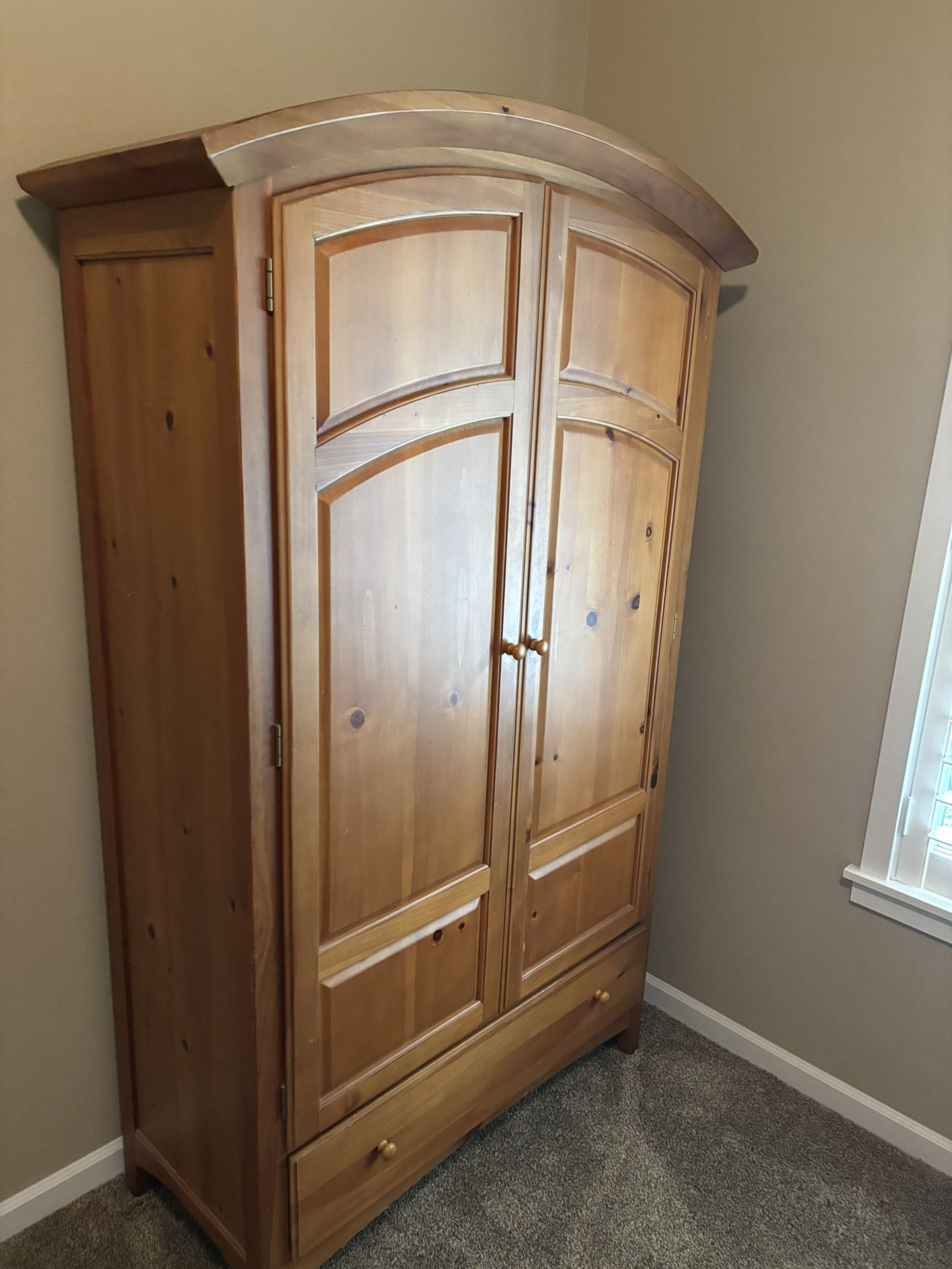 Armoire