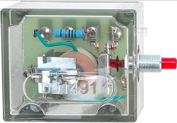 12V Relay Shutdown Switch with High Performance Safety Relay Power Switch for Engines and Distributor Ignition, Metal, 1 Unit. Price per unit.