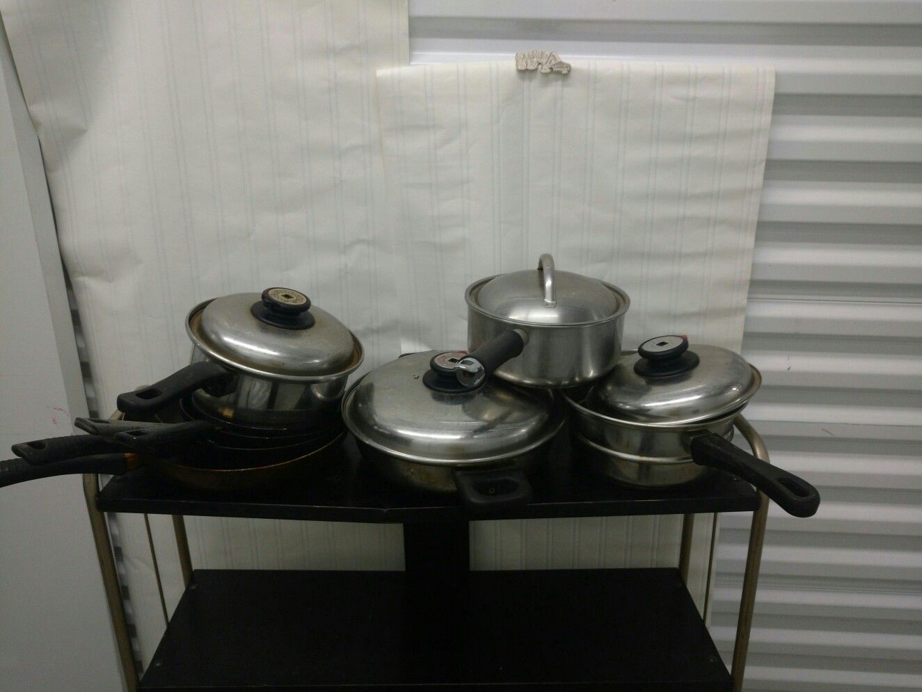 Set of Pots & Pans