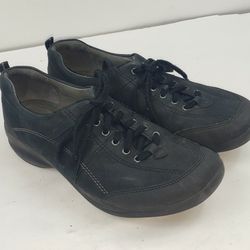 Clarks Womens 8 M Oxfords Casual Shoes Lace up Sneakers Black Leather 