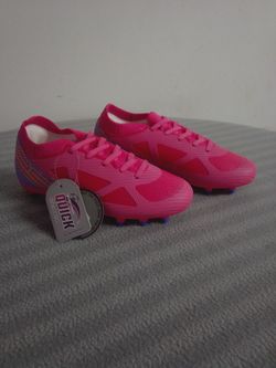 Breeman Quick Pink Soccer Cleats-; kids Size 13