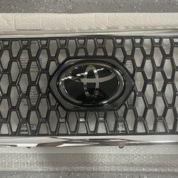 2019 Toyota Tacoma TRD Sport OEM Grill