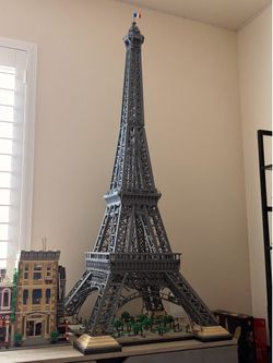 Lego Eiffel Tower