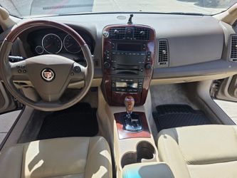 2006 CADILLAC CTS ** 131K ORIGINAL MILES **  CLEAN TITLE SMOG DONE TAGS CURRENT  VERY CLEAN INSIDE AND OUT  NEW Oil Change NEW Battery NEW Coolant Ser