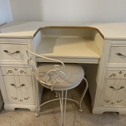 Makeup Vanity And Chair