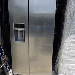 Side By Side Refrigerator 