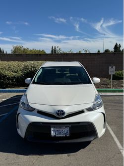2017 Toyota Prius V