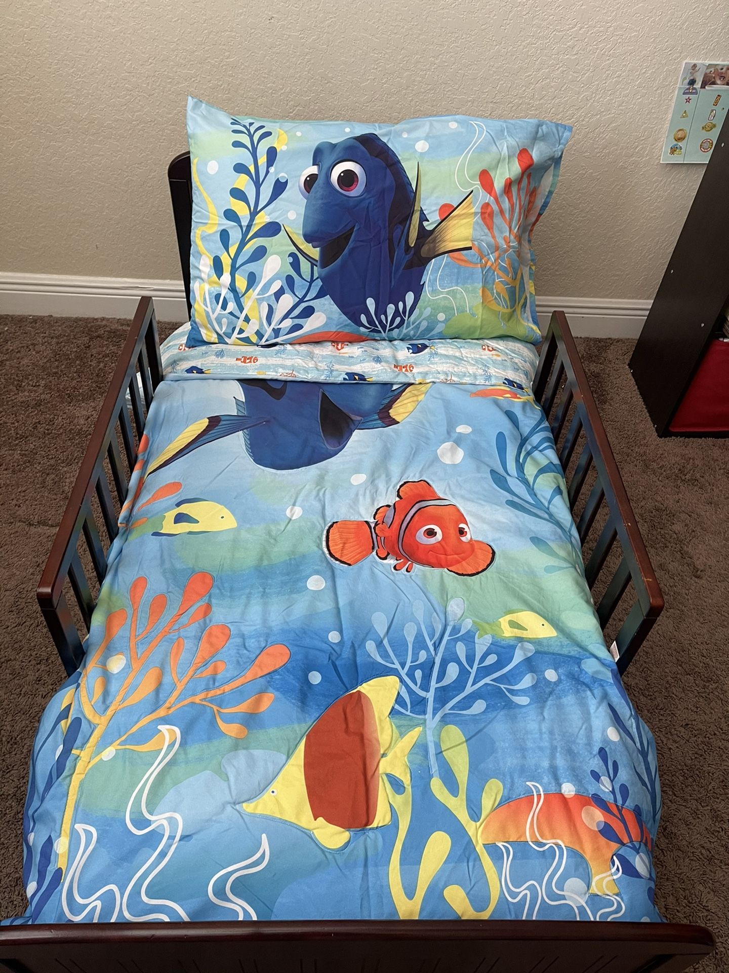 Dory & Nemo Toddler Bedding Set 