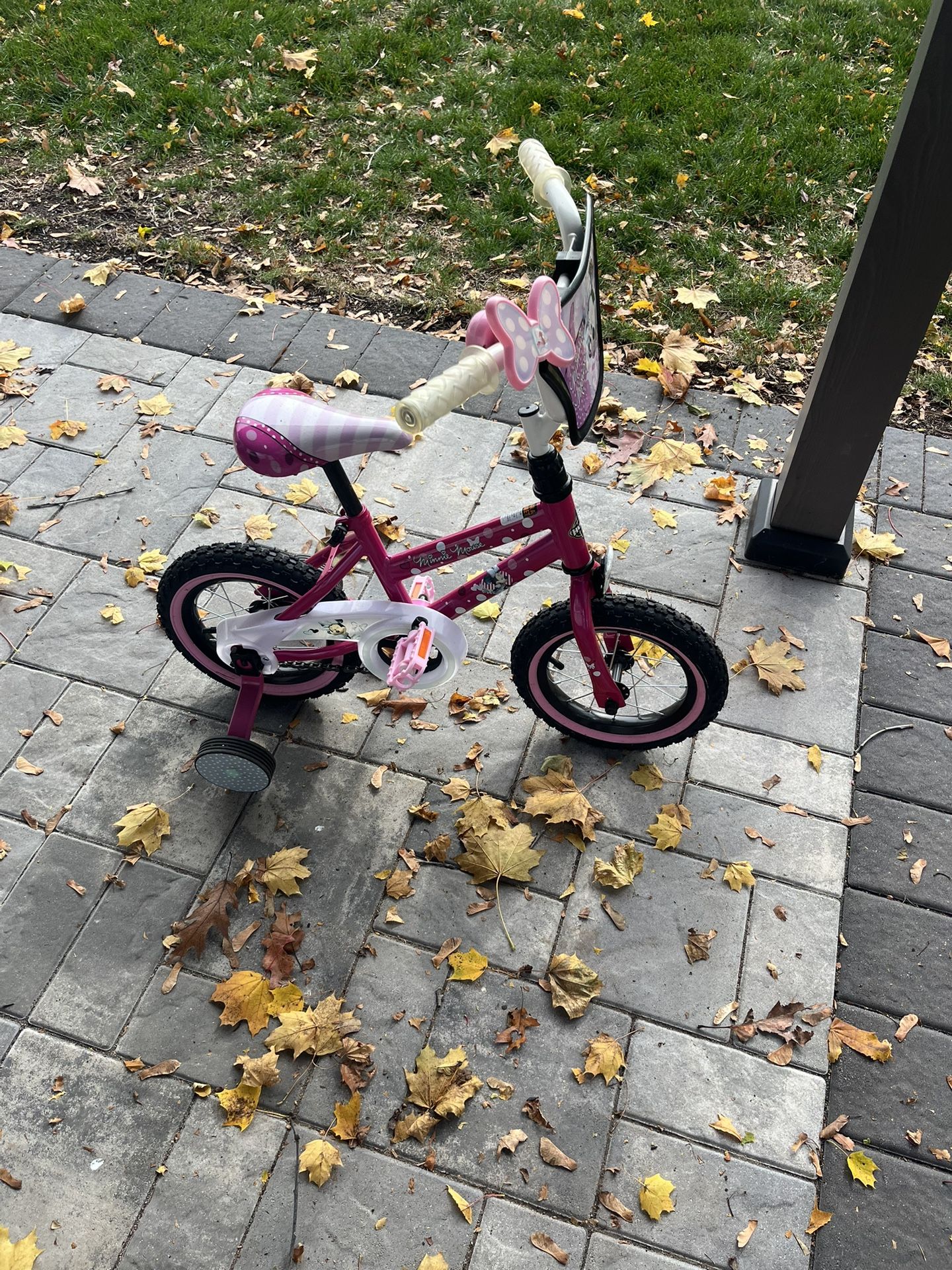 Huffy 12" Disney Minnie Mouse Kids' Bike