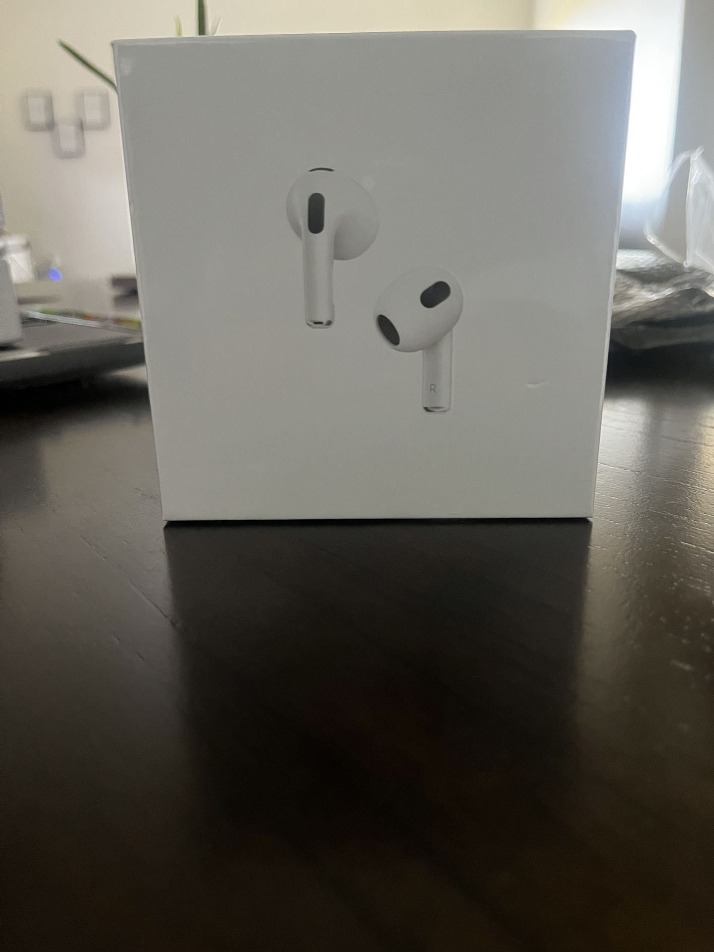 AirPod Gen 3