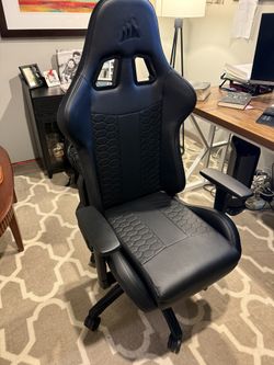 Corsair TC100 Leather Gaming chair.