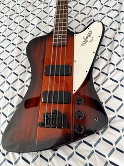 4 string Bass
