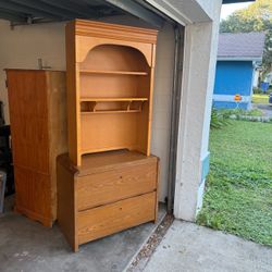 Wood Grain Lateral File Cabinet with Hutch