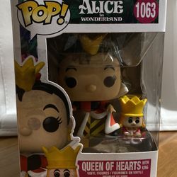 Queen Of Hearts With King Funko Pop