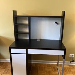 Micke-IKEA Dark Brown/White Desk with Hutch/ 41 1/2”Lx20”Wx55”H /has a small light worn out area on top right side of the desk/see all pictures posted