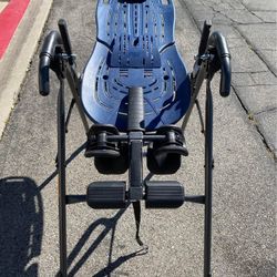 EP-960 Teeter Hang ups Inversion Table