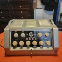 Vintage 1958 Newcomb Custom KX-25 6L6 Tube Amplifier