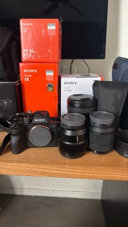 Sony A7 IV Professional Photography Bundle – $3,500 OBO