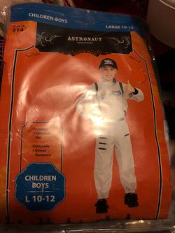 Kids new pretending dress up astronaut 👩‍🚀 brand new size 10-12