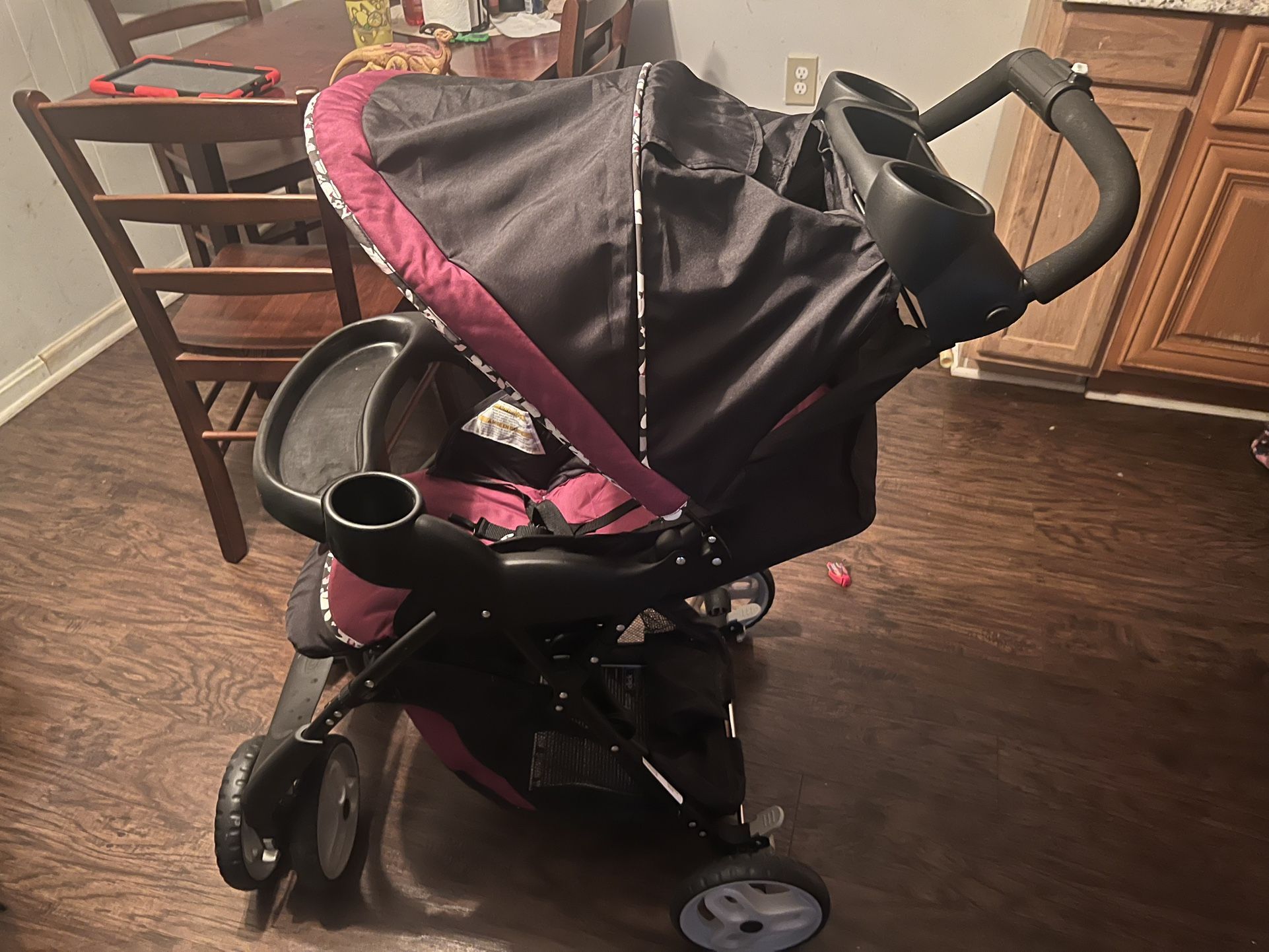 Graco Comfy Cruiser Click Connect Travel System, Mila, 36.27 lbs