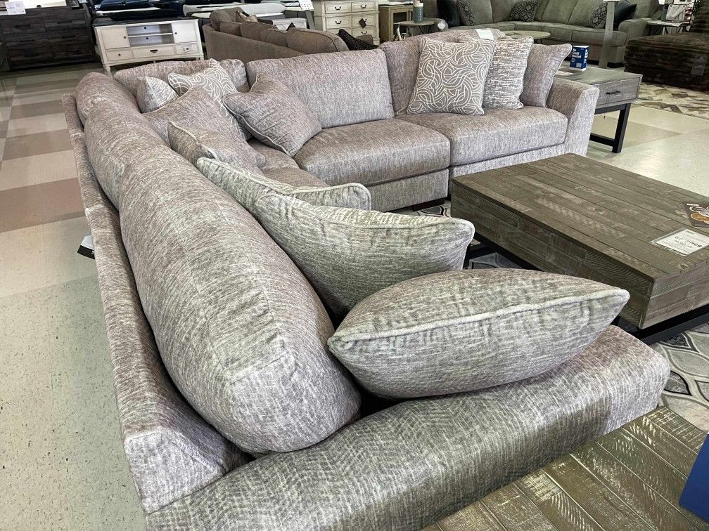 Regent Park Pewter Gray 5 Piece Huge Modular Sectional Sofa