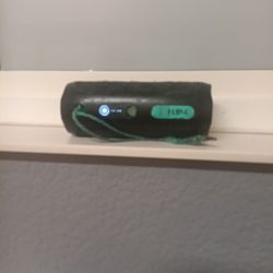 JBL Flip 4  Bluetooth Speaker 