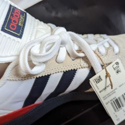 ADIDAS BUZENIZTS  8 1/2