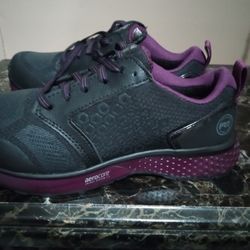 Women's new timberland steel toe shoes size 8 they are new cash only