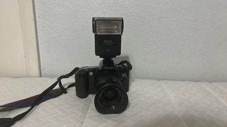 Canon EOS Rebel S 35mm Film Camera + 35–80mm Lens & Vivitar 550FD Flash – Vintage Photography Bundle